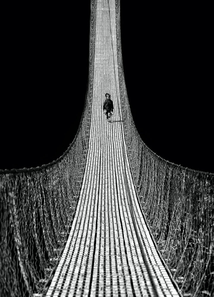 Ljuddämpande tavla - Walking Down The Bridge